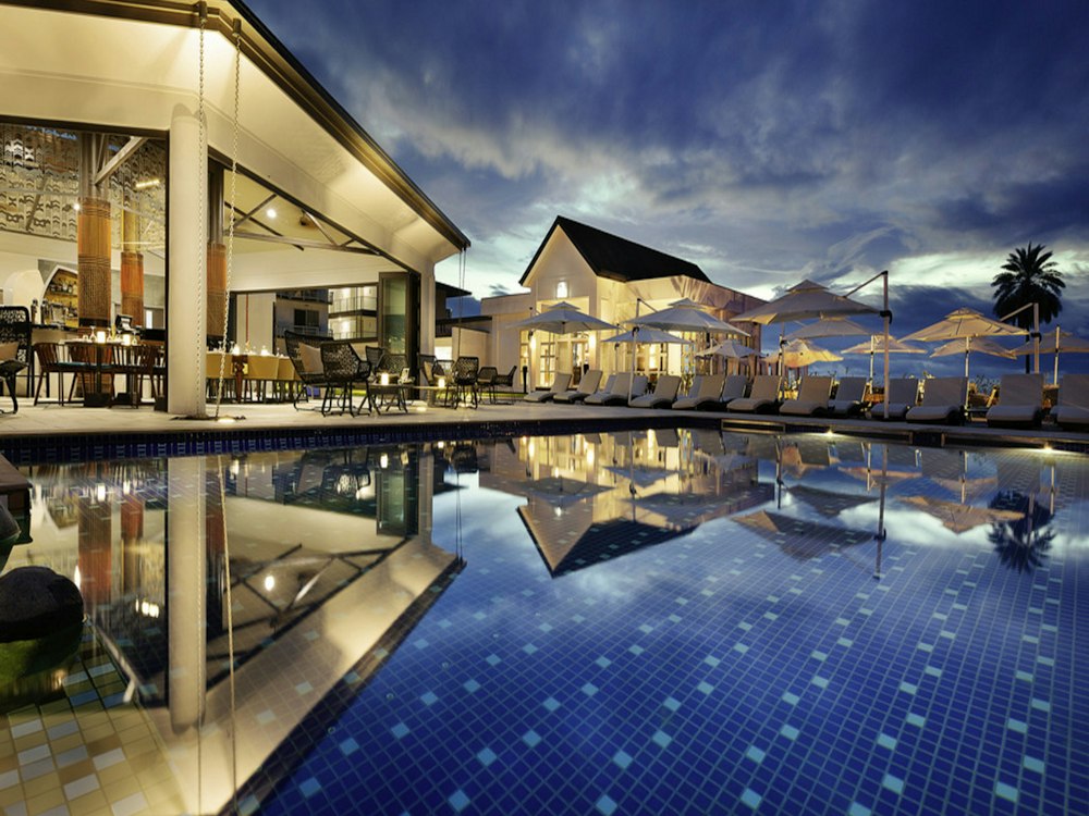 Aria Resort curved glass towers